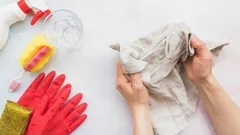 ビニール袋を使ってキッチンタオルを洗う方法：簡単でとても便利な裏技